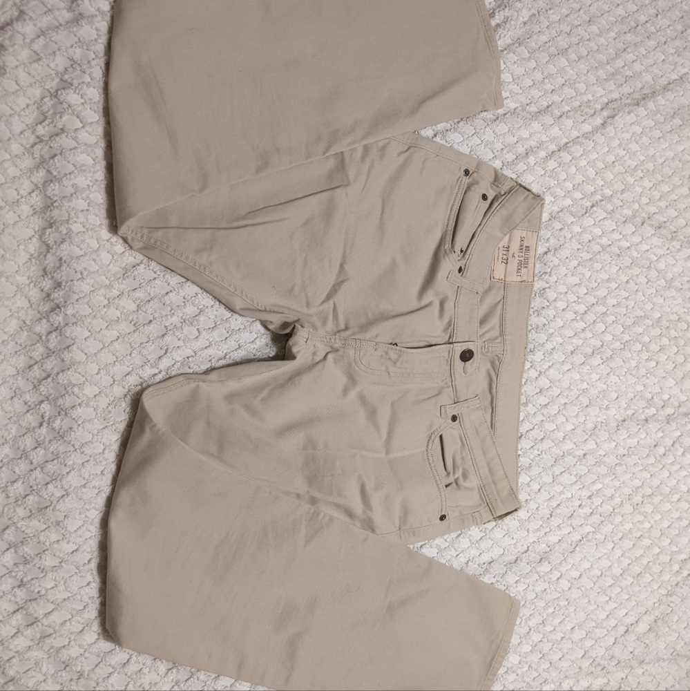 Hollister Straight Leg Pants in Light Khaki